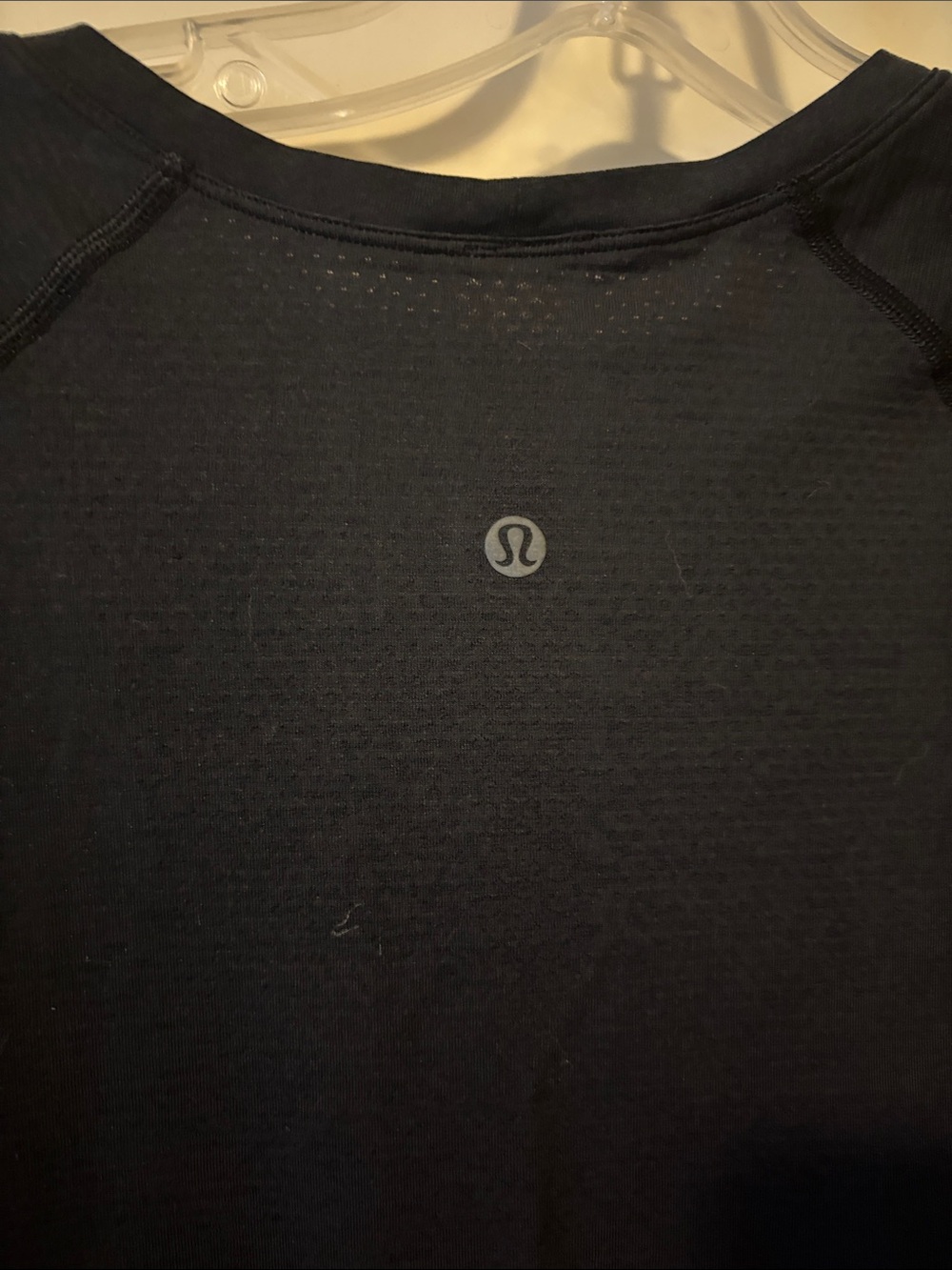 lululemon athletica swiftly tech hip length Black Short-Sleeve Active Tee - Picture 2 of 3